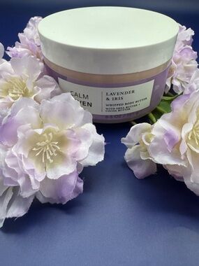 Bath & Body Works Lavender & Iris Whipped Body Butter - Lavender, White